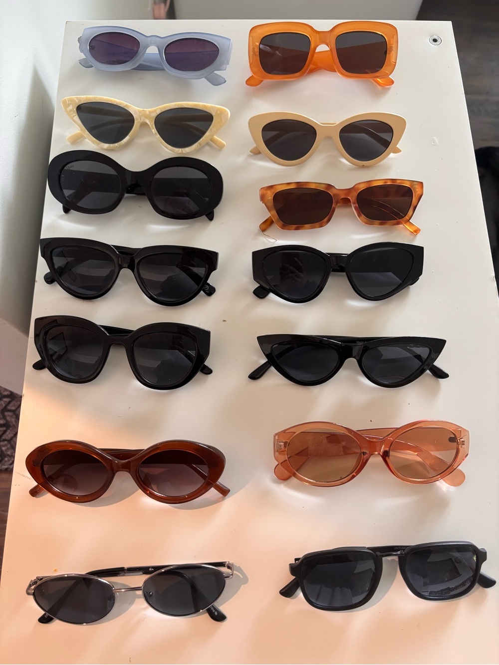 Sunglasses lot 14 pairs